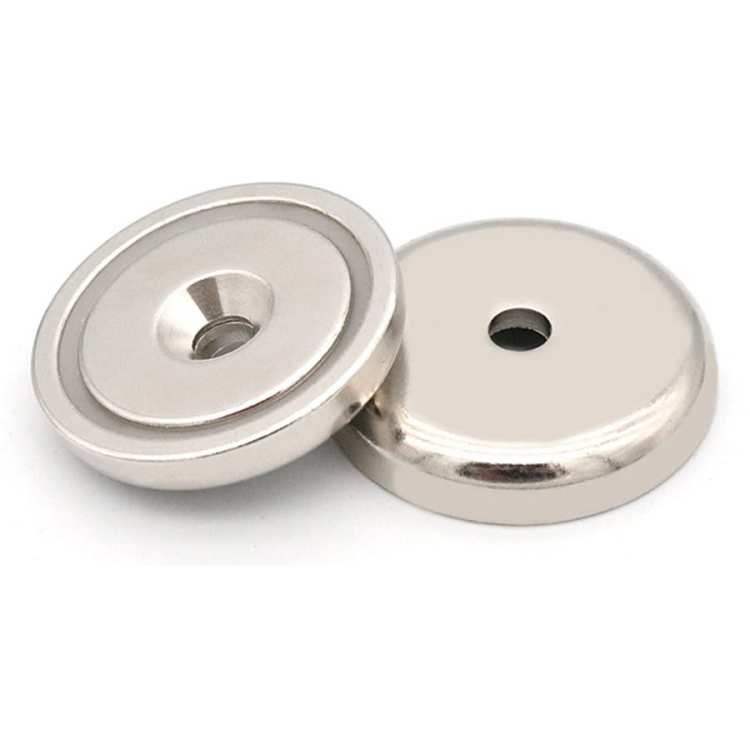 UCHWYT MAGNETYCZNY OBUDOWA STALOWA WKRĘT 20x4,5 mm 4