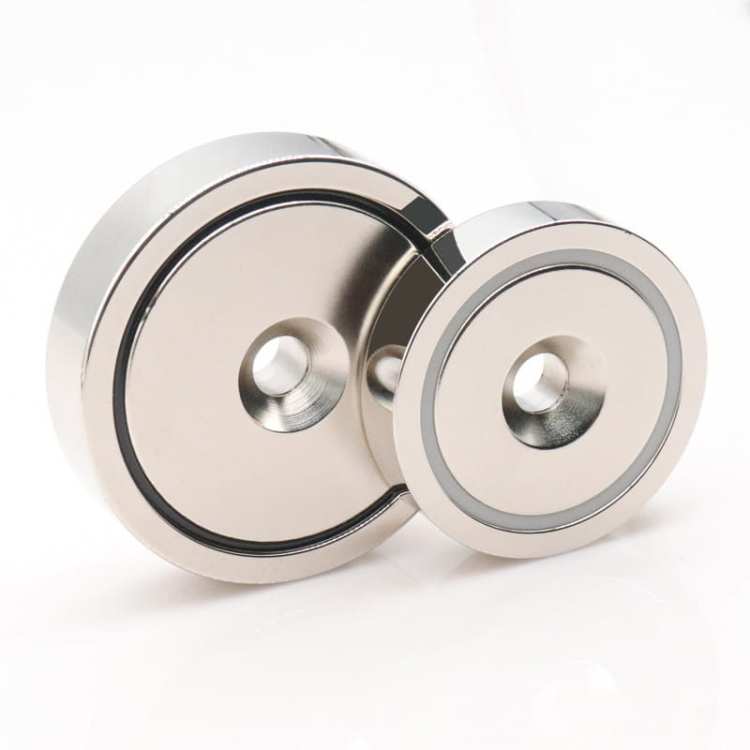 Uchwyt magnetyczny w obudowie stalowej z otworem pod wkręt 20×4,5 mm – Magnesy Hunter