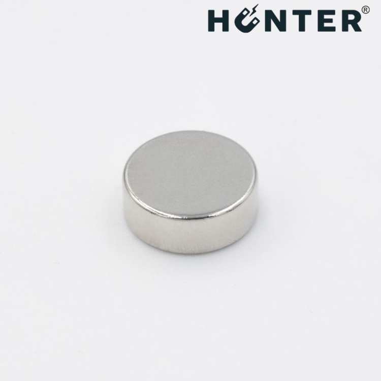 Magnes neodymowy 8x3 mm / N45 walcowy 5