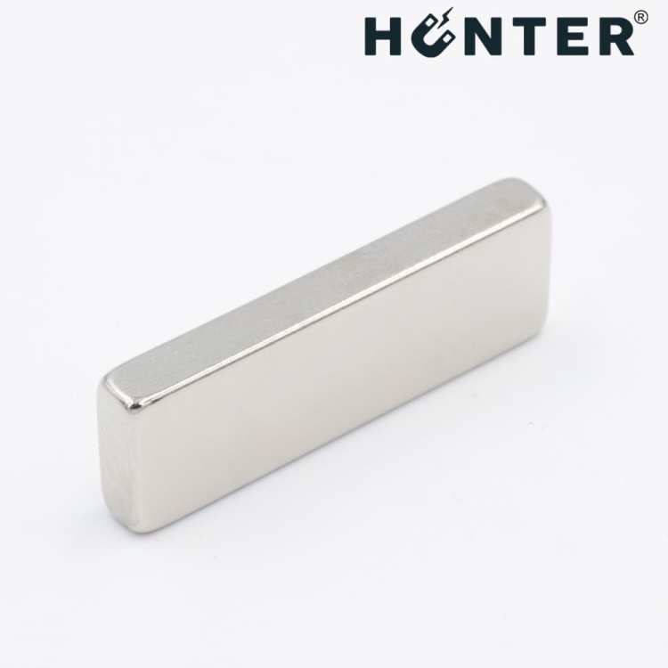 Magnes neodymowy 30x10x4mm / N45 płytkowy 5