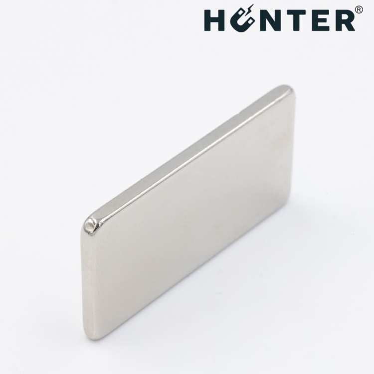 Magnes neodymowy 30x15x2mm / N45 płytkowy 5