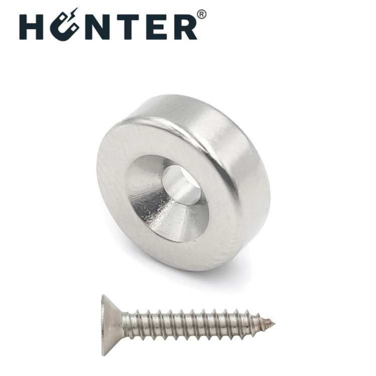 Magnes neodymowy 14x5 mm z otworem 7x3.5 mm / N45 pod wkręt 2