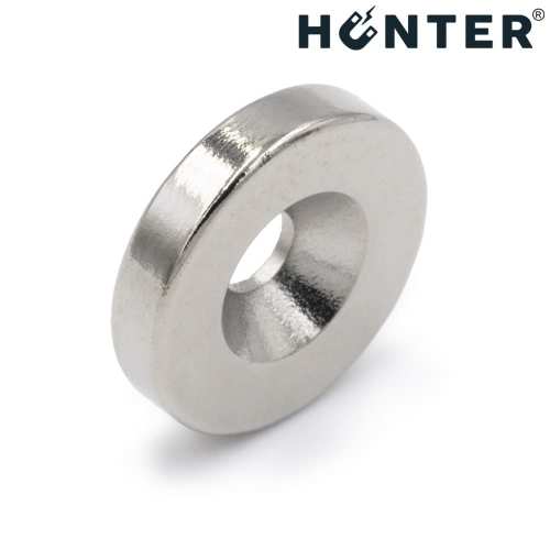 Magnes neodymowy 14x3 mm z otworem 7x3.5 mm / N45 pod wkręt