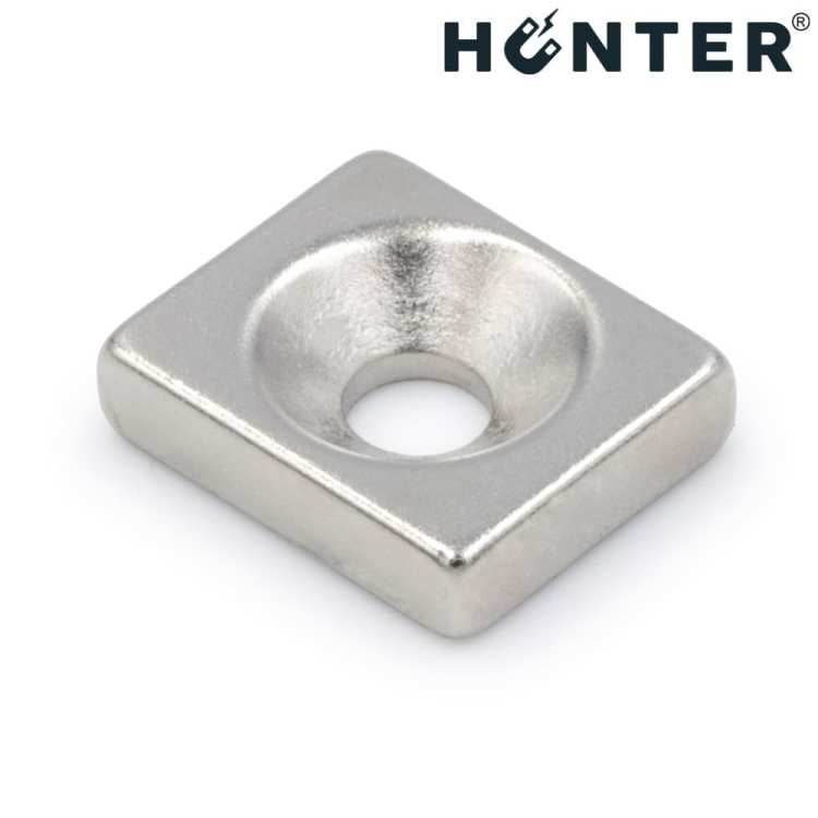 Magnes neodymowy 12x10x3mm z otworem 7,5x3.5mm / N45 pod wkręt 2