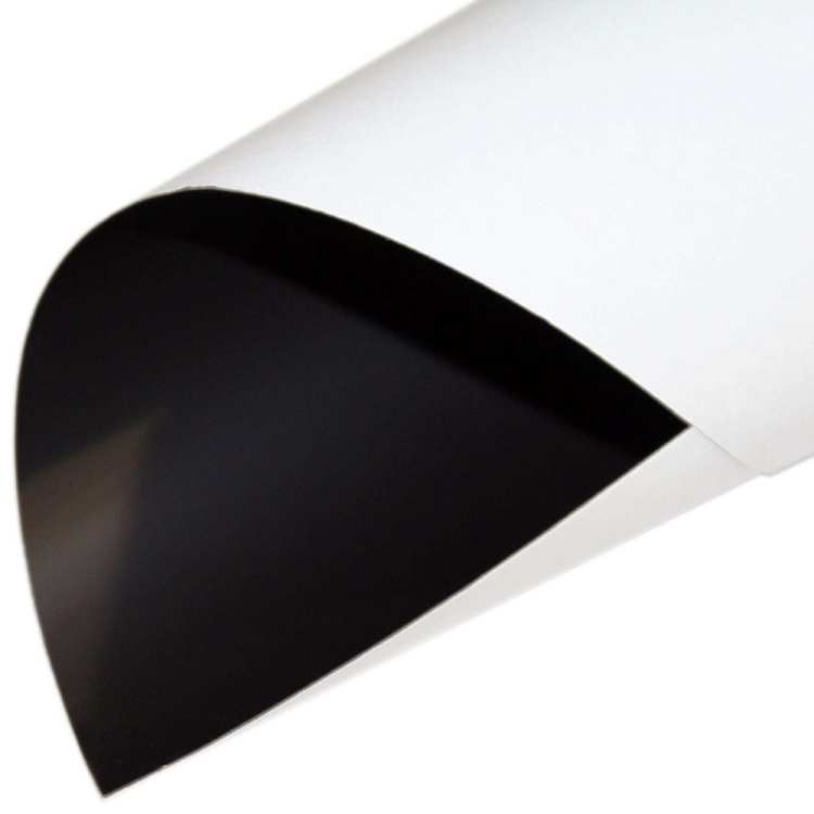 Folia magnetyczna A4 arkusz z klejem 0,7 mm 3