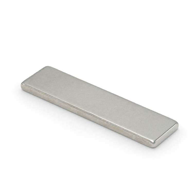 Magnes neodymowy płytkowy 40×10×2 mm, klasa N45 – Magnesy Hunter