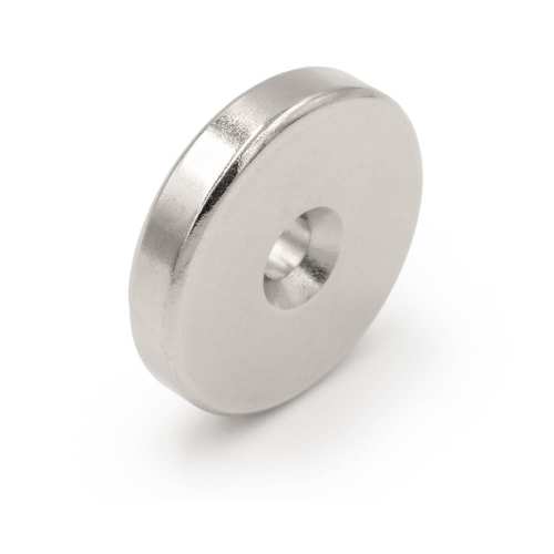 Magnes neodymowy pod wkręt 25×5 mm z otworem stożkowym 7,5×4,5 mm, N45 – Magnesy Hunter