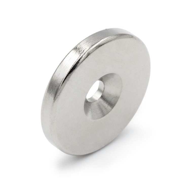Magnes neodymowy 20×3 mm pod wkręt N45 — widok frontalny