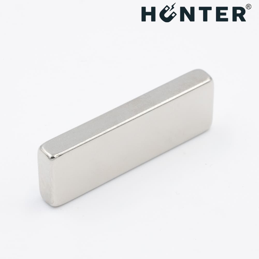 Magnes neodymowy 30x10x4mm / N45 płytkowy 5