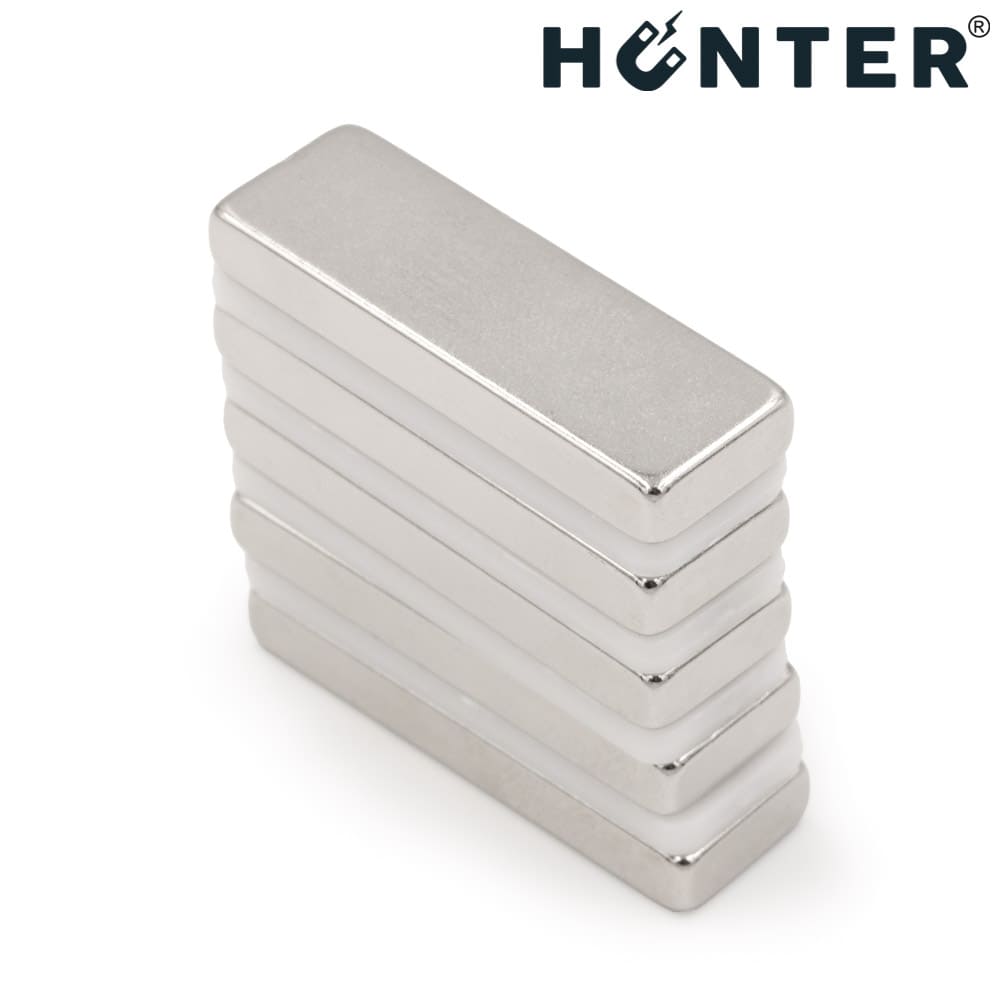 Magnes neodymowy 30x10x4mm / N45 płytkowy 8