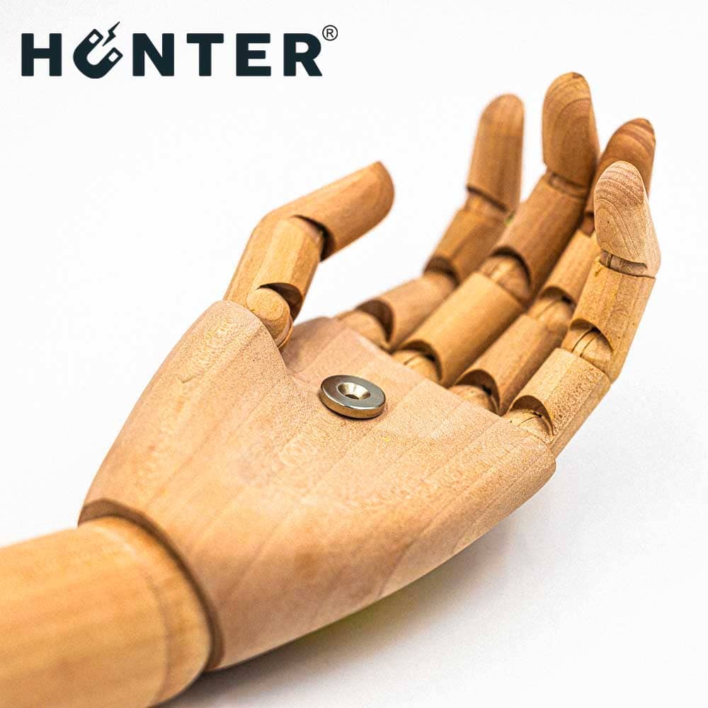 Magnes neodymowy 16x3mm z otworem 7x3,5mm / N45 pod wkręt 2