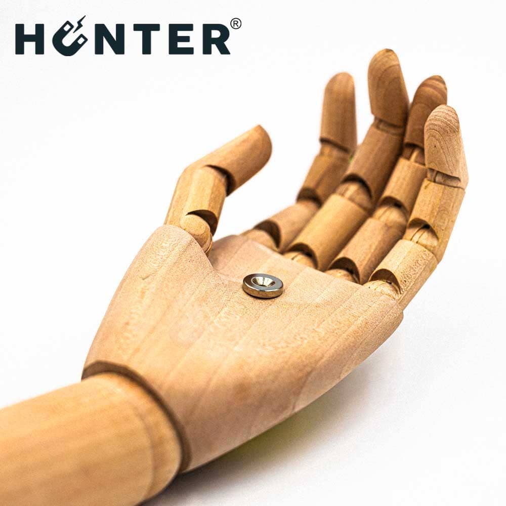 Magnes neodymowy 14x3 mm z otworem 7x3.5 mm / N45 pod wkręt 1