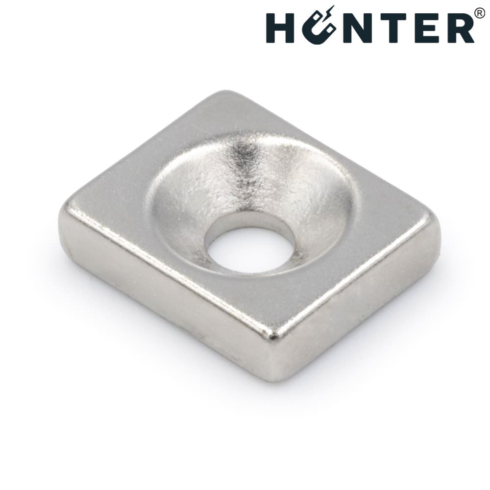 Magnes neodymowy 12x10x3mm z otworem 7,5x3.5mm / N45 pod wkręt 2