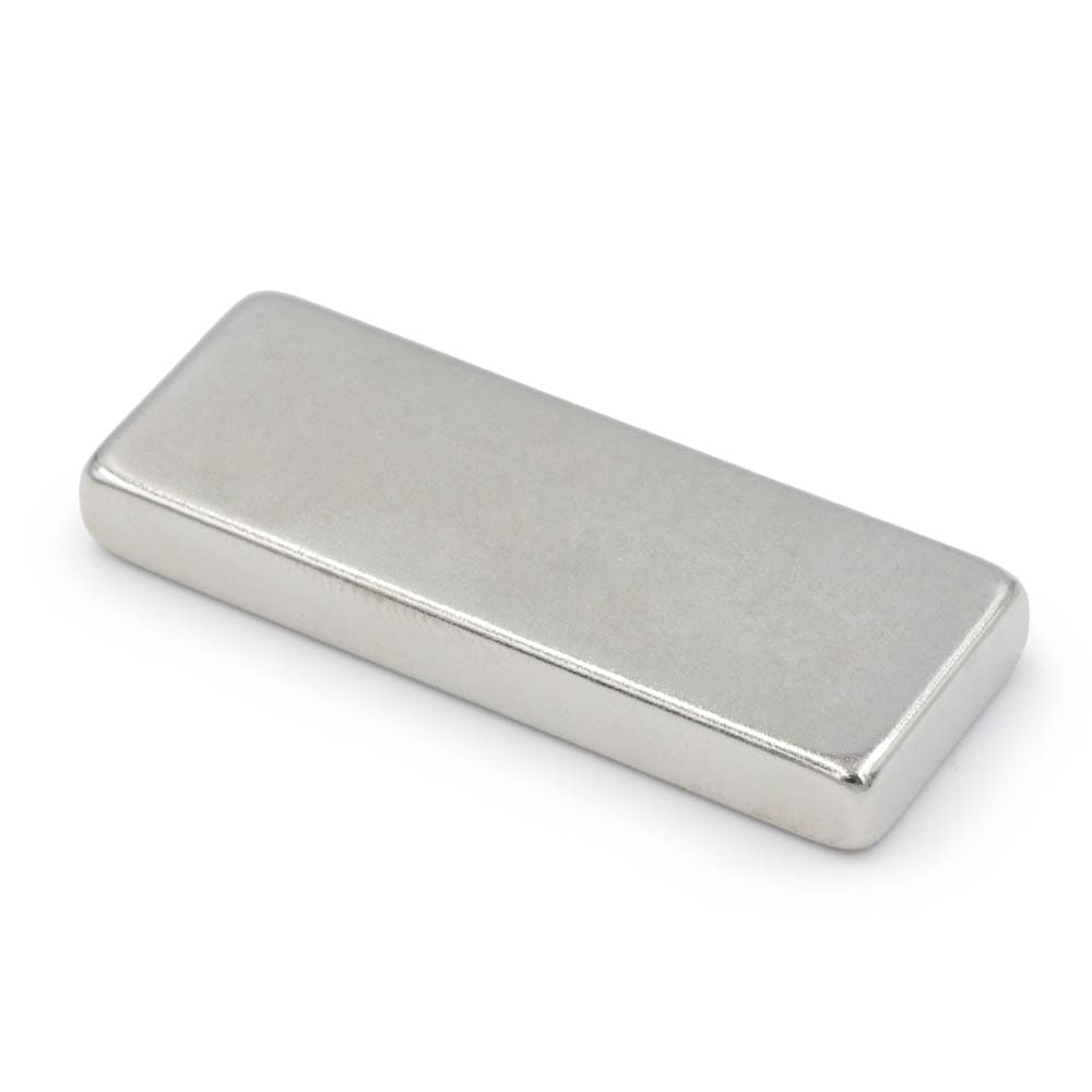 Magnes neodymowy płytkowy 40×15×5 mm, klasa N45 – Magnesy Hunter